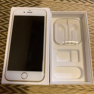 iPhone 6s Gold 64GB docomo②