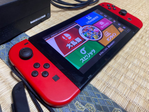 Nintendo Switch本体　【場所によっては配達致します】