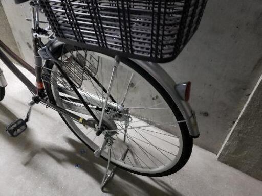(交渉中)自転車27インチ　美品　後ろカゴ付き