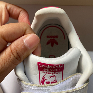 子供靴16センチ　adidas スタンスミスの画像