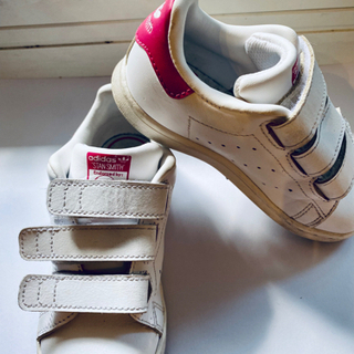 子供靴16センチ　adidas スタンスミス
