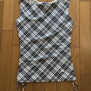 【売れました】バーバリー トップス2枚組の画像