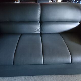 倶知安町 2人用ソファ。 黒 / 茶色 