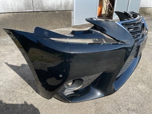 LEXUS is300h AVE30 フロントバンパー