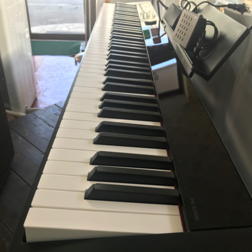 電子ピアノCASIO  