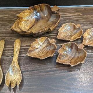 アンティーク食器セットの画像