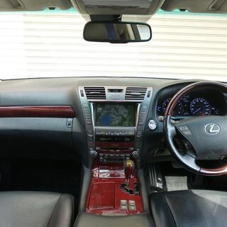 検査4年8月LS460バージョンU iパッケージ カールソン21インチ/サンルーフ/セミアニリンレザー/HDDナビ/バックカメラ/パワートランク/記録簿の画像