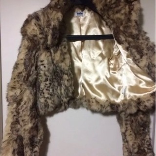 川崎市宮前区でのお渡しも可！【新品未使用】ラビット ファー アニマル 柄の画像