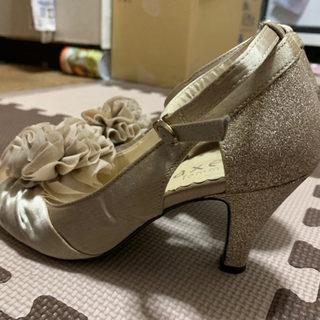 《値下げしました！》Sサイズ　ハイヒール　パンプス　ドレス用　結婚式やパーティー時に使えますの画像