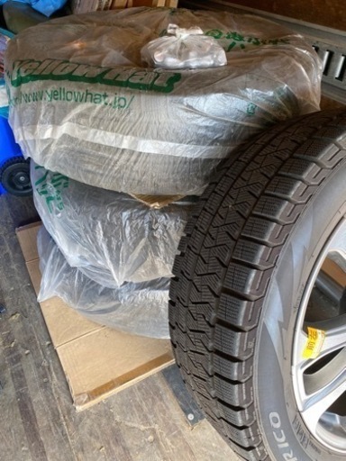 スタッドレスホイルセット（クラウンに使用）