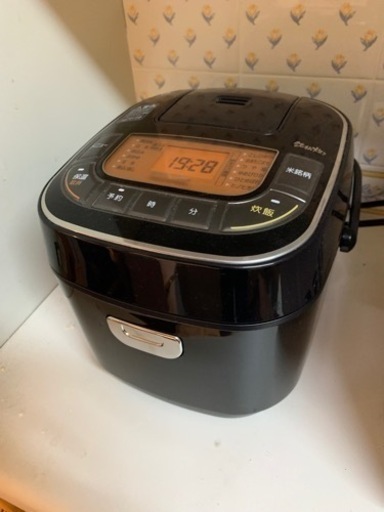 アイリスオーヤマ　炊飯器　MC30型