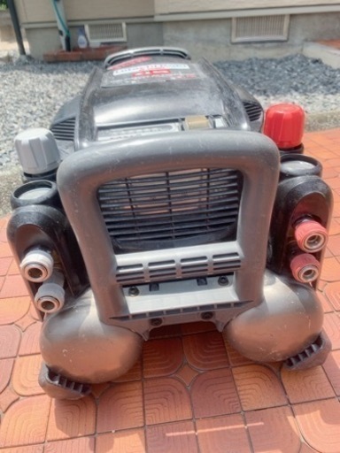 Hitachi Koki  コンプレッサー