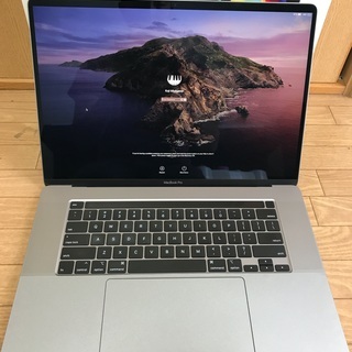 Apple MacBook Pro 16インチ,8コア,1TBS...