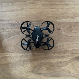 小型ドローン