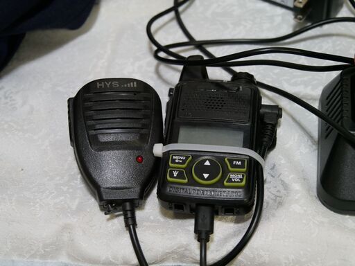 トランシーバー２台　中古です　岡山県内の方お願いします