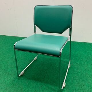 中古 oliver スタックチェア 複数在庫あり 龍ヶ崎倉庫の画像