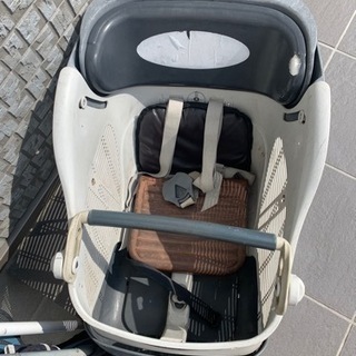 子供用前乗せカゴOGK(自転車用)とB型バギー