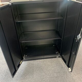 黒い棚？の画像