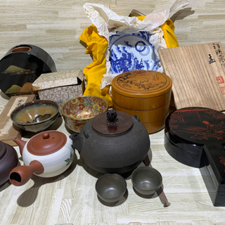 骨董品まとめ売り　花道　茶道　書道　宝斎鉄瓶　尼龍茶のみ　銀縁天...