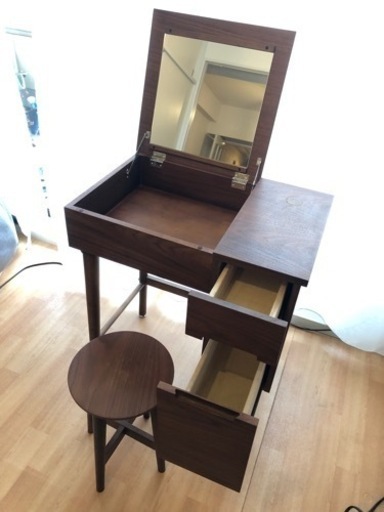 【0円で再出品してます】ドレッサー　鏡台