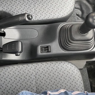 スズキ　キャリイ　 平成 30  10500キロ　 5MT マニュアル　 車検令和5／10 4wd エアコン／パワステ ナビ　の画像