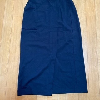 GU ショルダースカートの画像