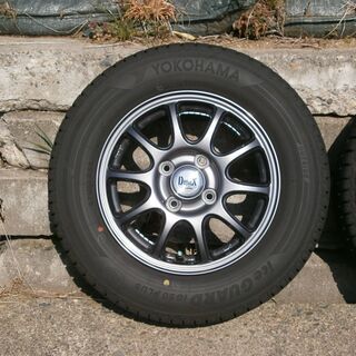 スタットレスタイヤ（アルミホイール付き）145/80R13の画像