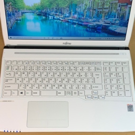 【お取引完了】白いスタンダードノート★2014年モデル★Core i3★メモリ8G★SSD★ブルーレイ★MicrosoftOffice