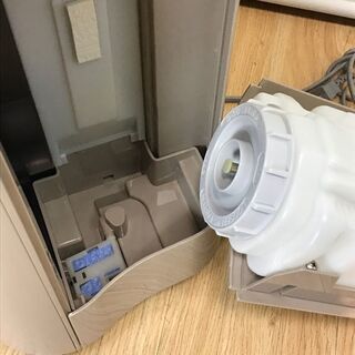 ✨🔔期間限定・特別価格🔔✨美品 加湿空気清浄機 SHARP KC-F50-W 2015年製の画像