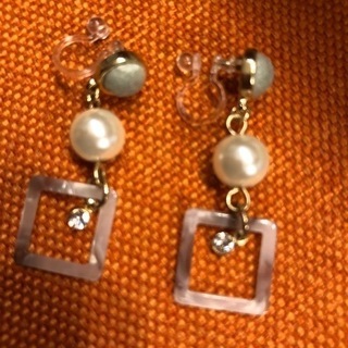 イヤリング　さしあげます　（取引決定）