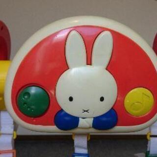 ミッフィー ベビージム( miffy ビジージム デラックス)の画像