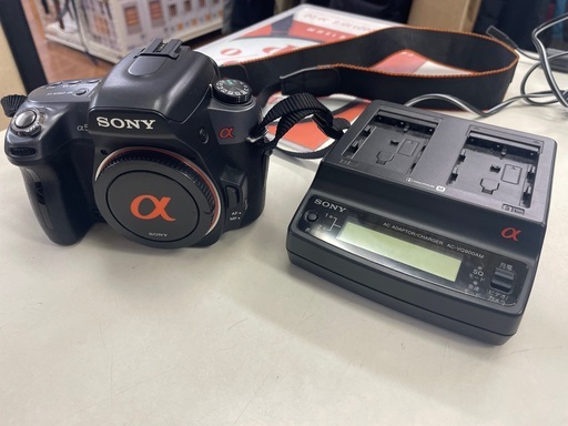 SONY デジタル一眼レフカメラ　α550 1420万画素　ボディ　充電器付