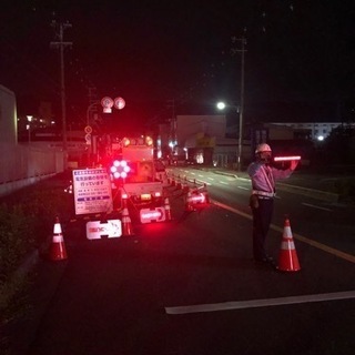 交通費有！電気工事や水道工事の警備スタッフの画像