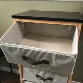 4段シェルフ差し上げますの画像