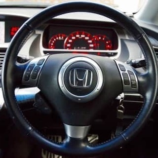 ホンダのオデッセイ！！激安車両です～～～