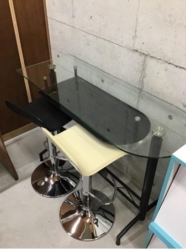●販売終了●カウンターテーブル　椅子2脚付き　ガラステーブル　中古品