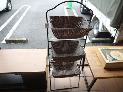 バスケット3段ラックのご紹介！有料配送あり【トレファク入間店家具紹介21-10】