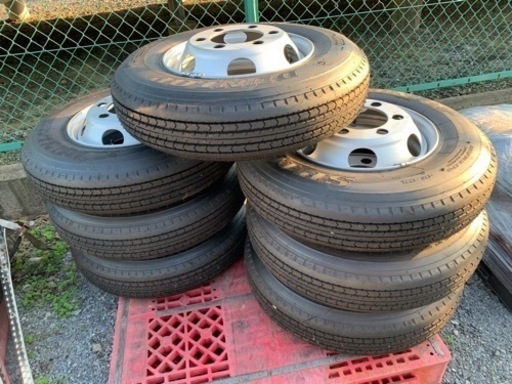 DUNLOP ホイール付きタイヤ　225/80R 17.5    7本セット
