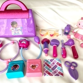 Doc Mcstuffins（ドックはおもちゃドクター）　お医者...
