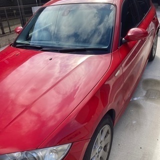 BMW 118i RED 乗り出し総額価格