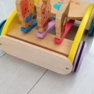 カタカタ手押し車 歩行器の画像