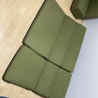 ネット決済  受け取り希望  早い者勝ち家具を一新するので格安ローソファーの画像