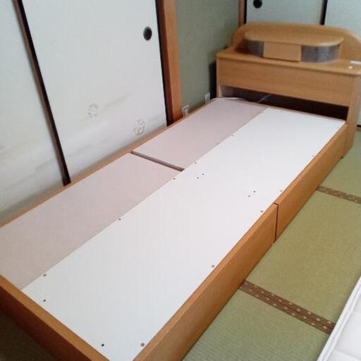 収納付きベット