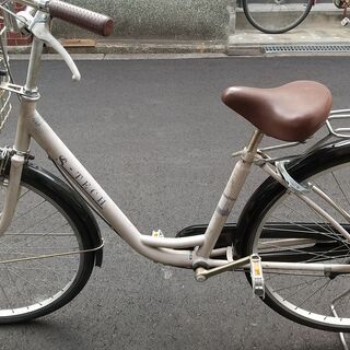 【美品】ママチャリ 26インチ 変速なし ベージュ 2ヶ月使用 楽天市場】自転車 26インチ ママチャリ（カラーベージュ）の通販