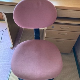 無料でお譲りします☆学習机の画像