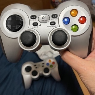 格安ゲームコントローラー‼️お値下げしました❗️2個の価格ですの画像