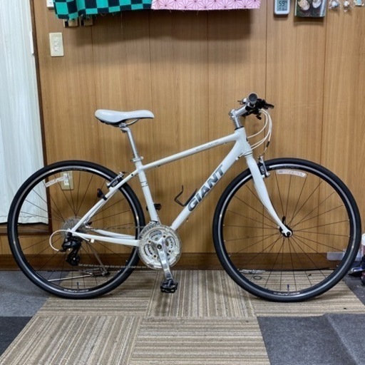 【値引不可】2019 クロスバイクGIANT ESCAPE R3 中古（新車時定価57,200円）