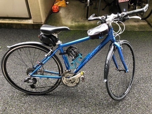 クロスバイク　GIANT ESCAPE 18段変速