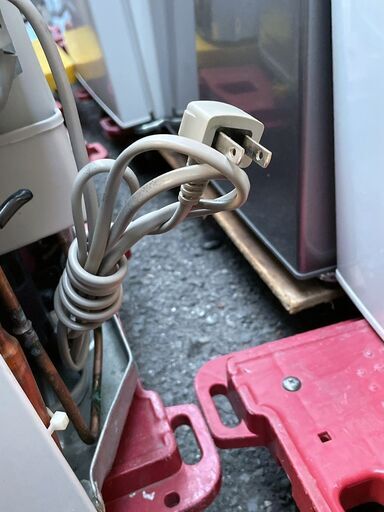 ☆中古 激安！！￥13,800！！MITUBISHI　ミツビシ　146㍑2ドア冷蔵庫　家電　MR-P15EC-KW型　幅48㎝ｘ奥行6