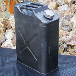 【アストロプロダクツ】ガソリン携行缶 20L(取扱説明書あり/塗...